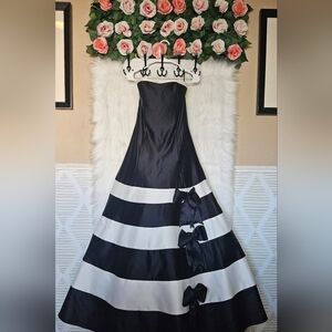 Jessica McClintock *Rare* Strapless Corset Back Striped Gown w/ crinoline